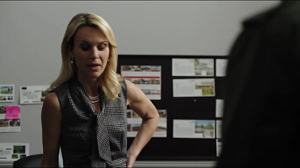 I stuck my finger in lamodaemega's ass