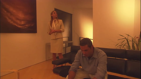 They start with a romantic blowjob under the gazebo, and she can'_t help but hop right on...