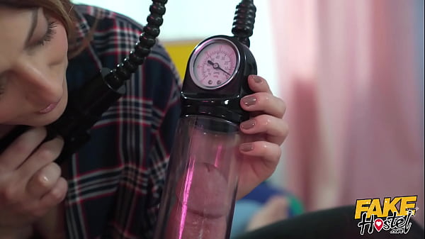 Cute Teen Girl shows off in blowjob