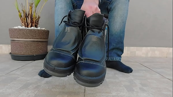 PUTTING ON THE WORK BOOT - MLV07 (NEW BOOT)